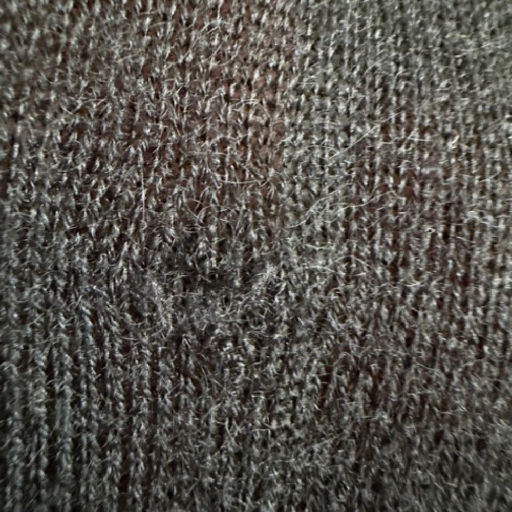 CHANEL Sweater 100% Authentic - Picture 12 of 16